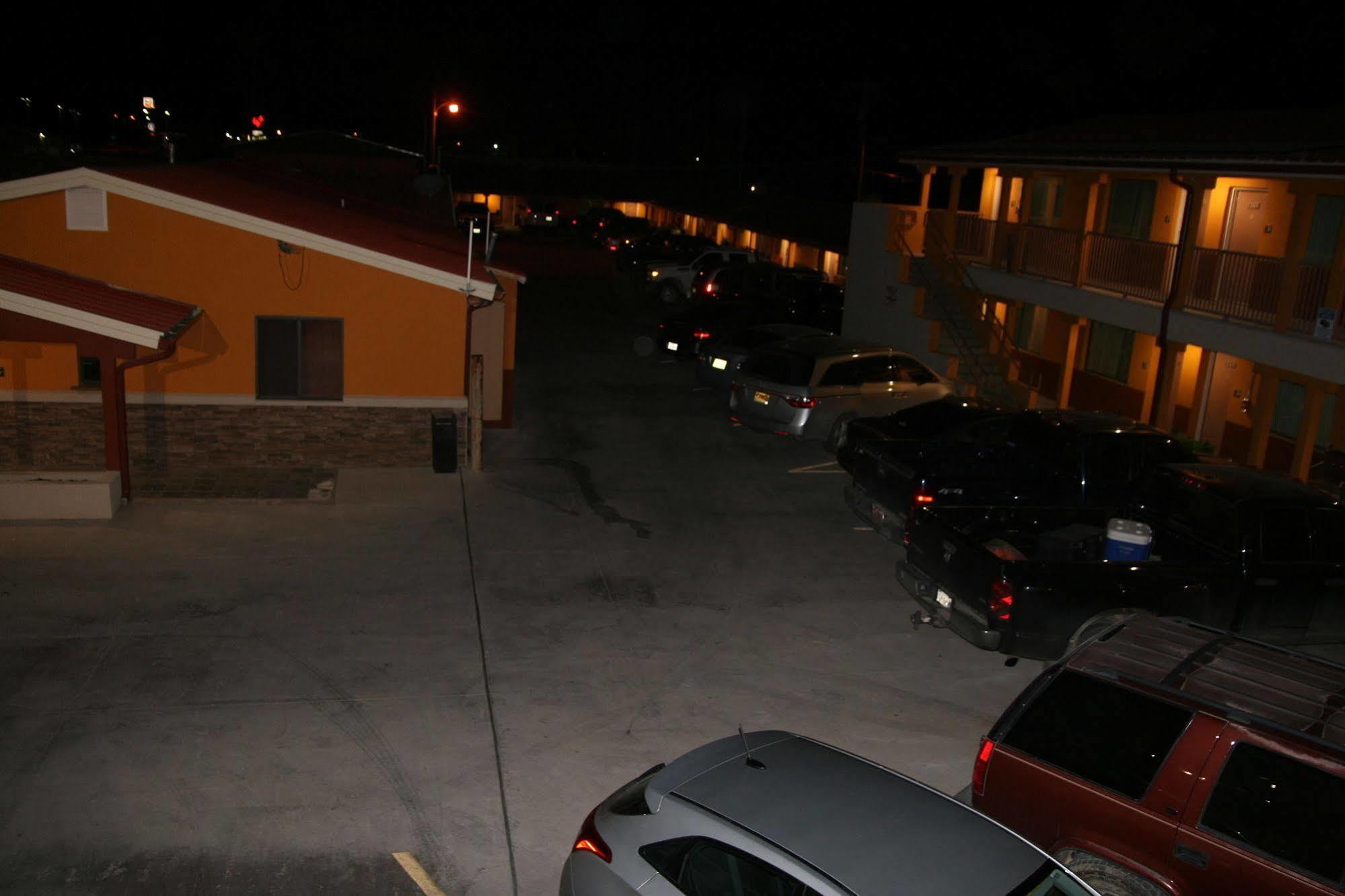 Budget Inn Artesia Luaran gambar