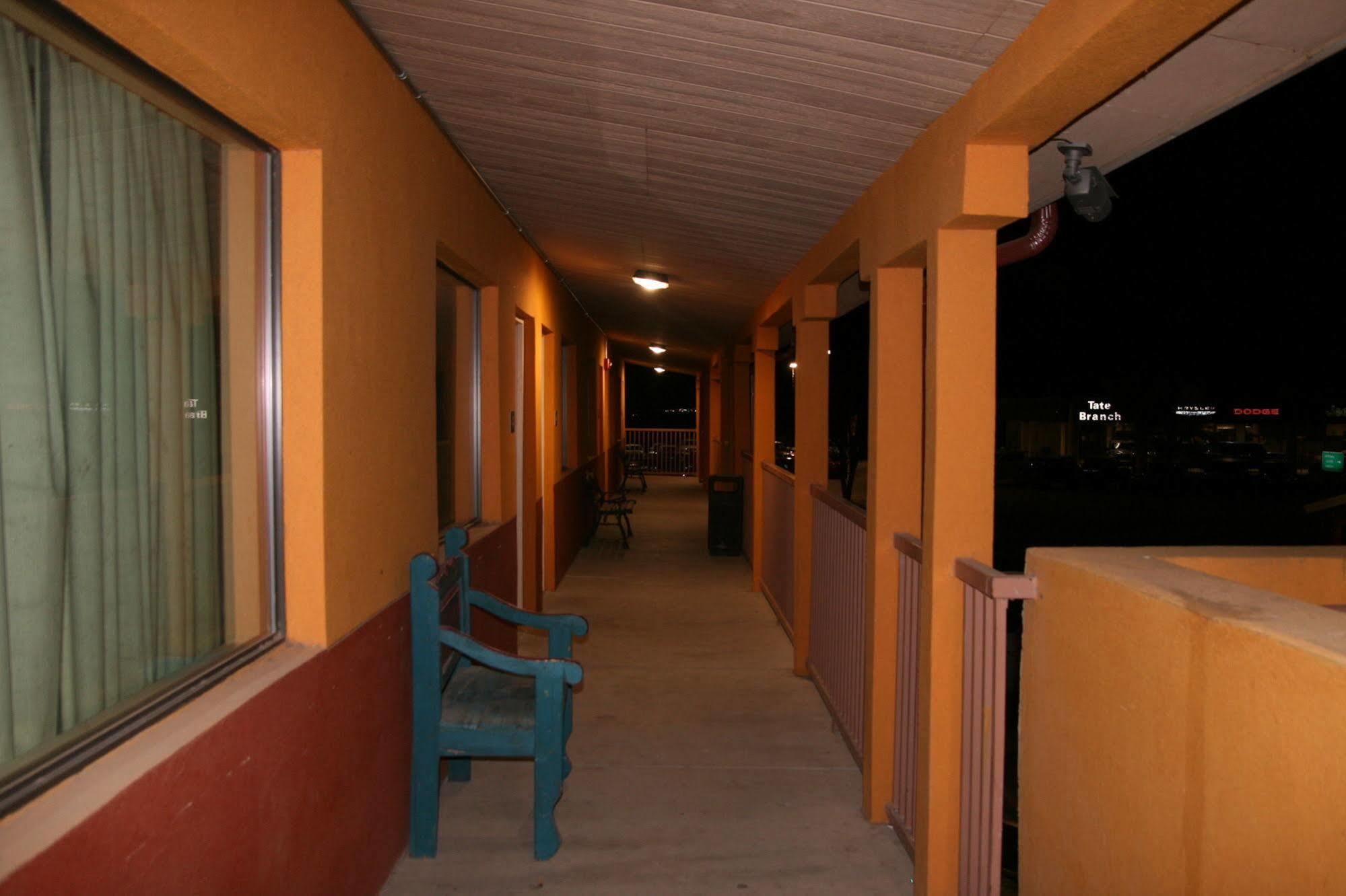 Budget Inn Artesia Luaran gambar